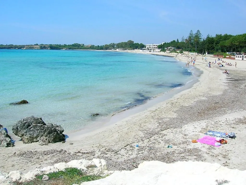 Villa Leandra Fontane Bianche 0*,